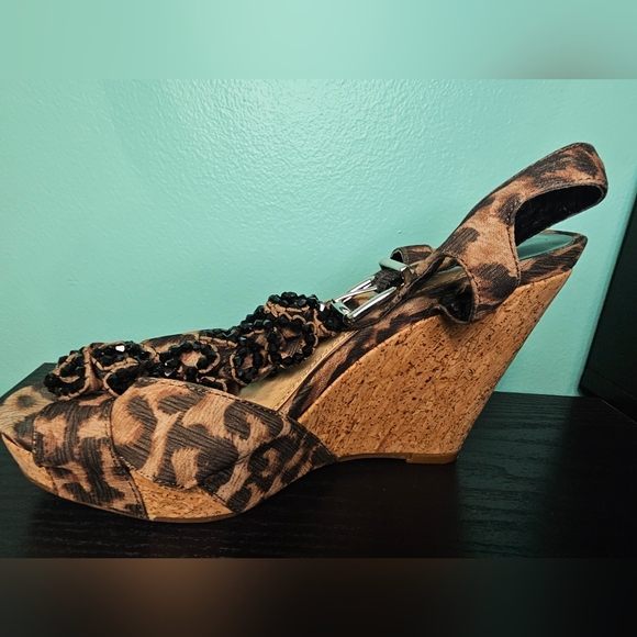 Gianni Bini Leopard Print Cork Wedge 4" Platform Sandals Women's Size 7.5 - Picture 4 of 16